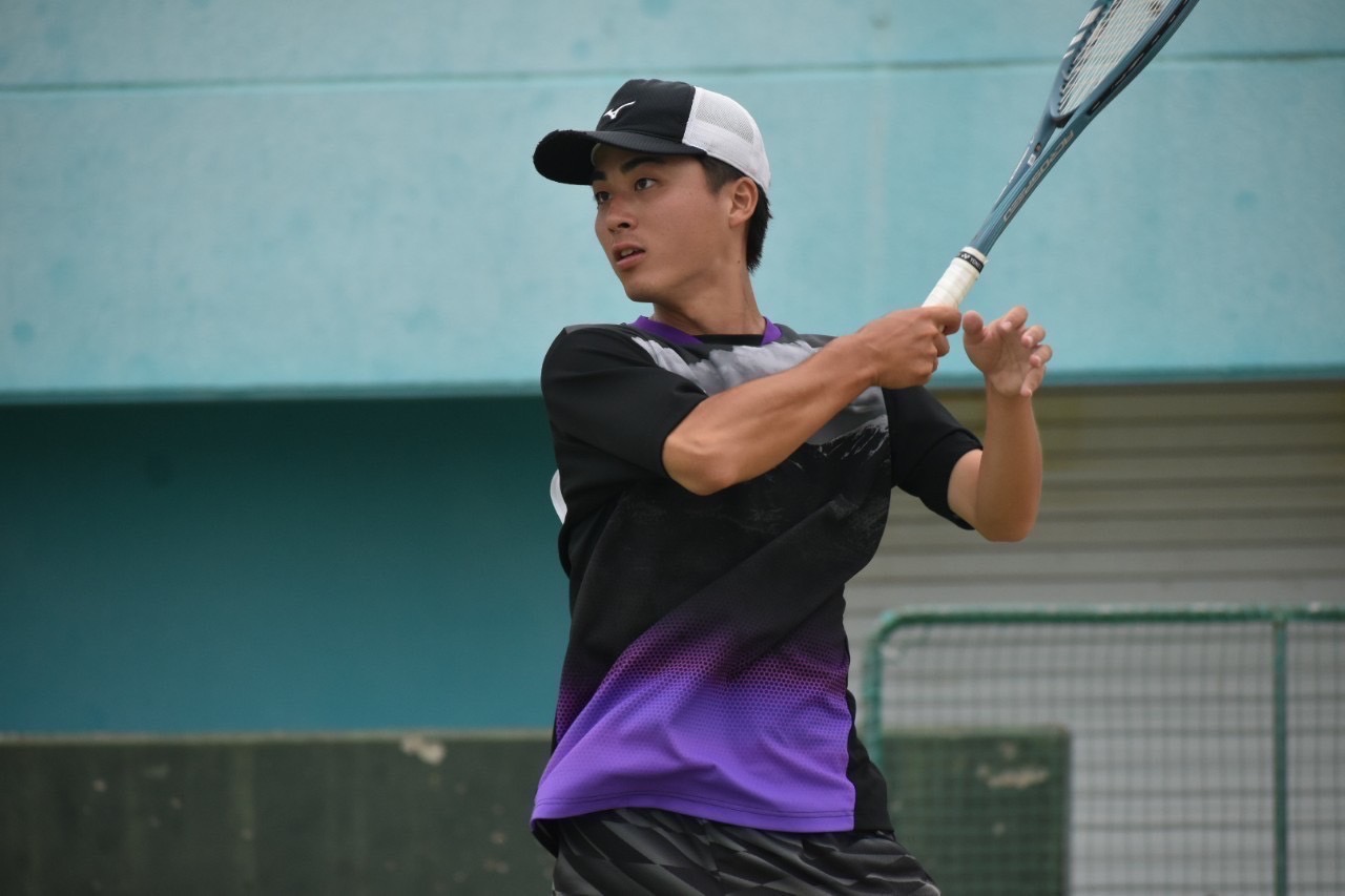 静かなる微笑〜白幡冬馬さん〜 - 立教大学 体育会ソフトテニス部